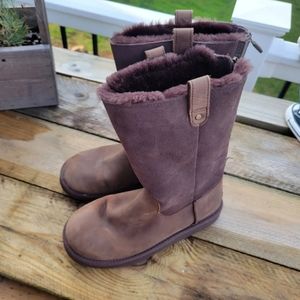 Big Girl's  sz 4 brown UGGS
